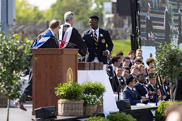 graduation22_diplomas_gh_0576