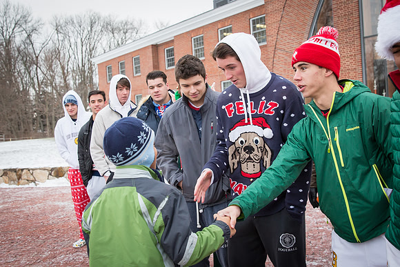 holiday_handshake17_jfess_4390