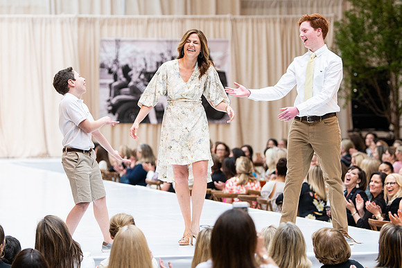 fashionshow19_runway_wkl_0591