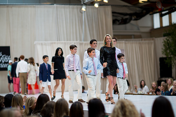 fashionshow19_runway_mk_0450