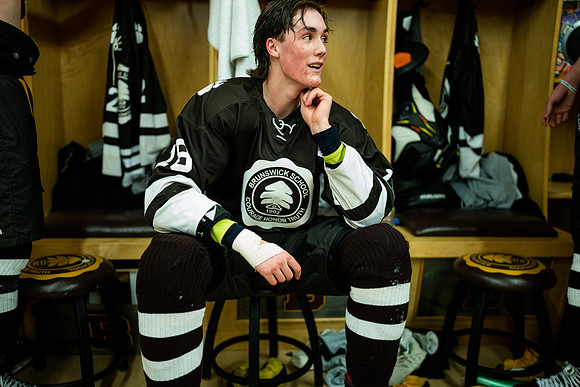 hockey_2022-03-02_nepsihaquarter_jk_5676