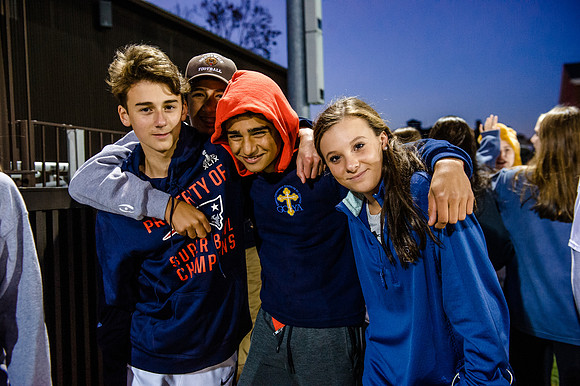 hc17_soccer_hp_0972