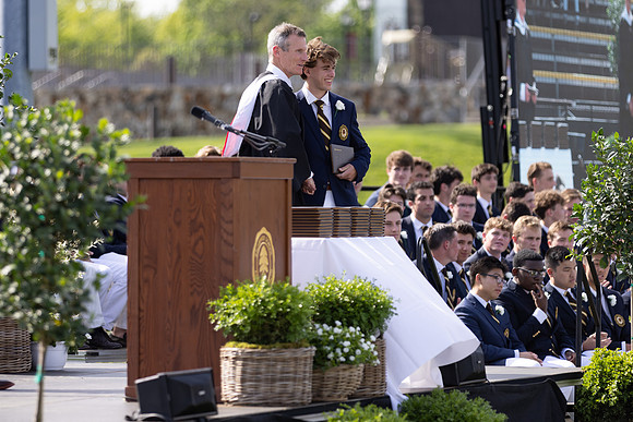 graduation22_diplomas_gh_0571