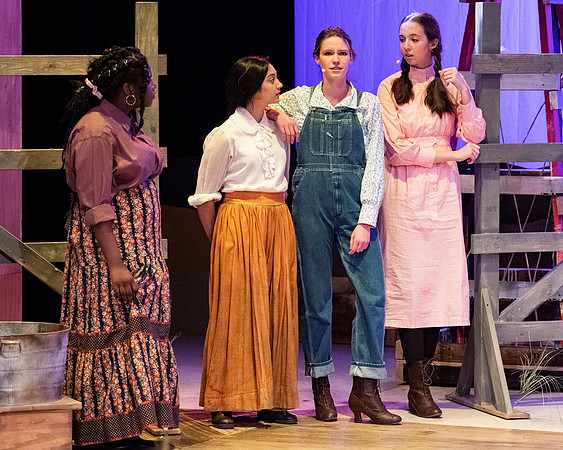 oklahoma_wintermusical_us_dburns_0252