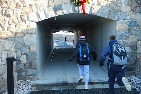 holiday19_bearcave_mkras_0003