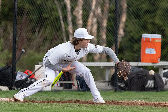 baseball_jv_2022-04-19_dburns2_0658