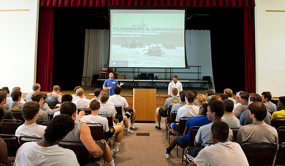 football_2015-09-18_navyseals_dburns)_6466