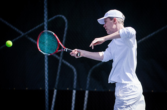 alum_varsitytennis_4357