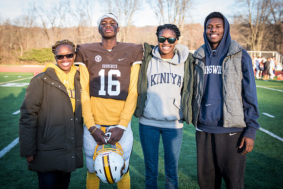 football_nepsac15_wkl_1095