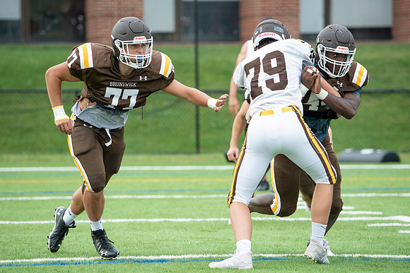 football_2021-09-14_practice_dburns_2647