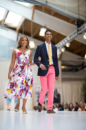 fashionshow19_runway_mk_0389