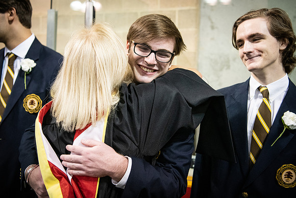 graduation19_wkl1_8700