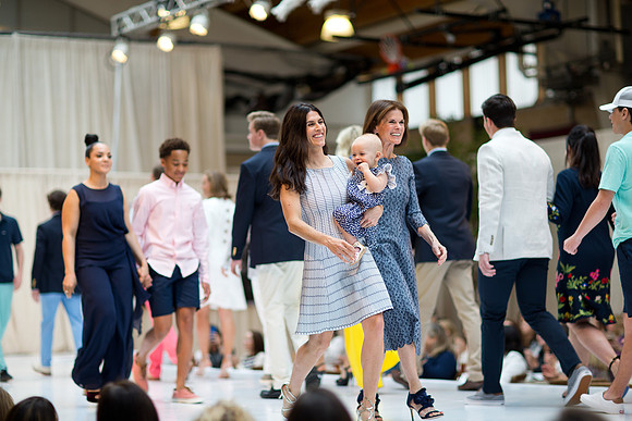 fashionshow19_runway_mk_0441