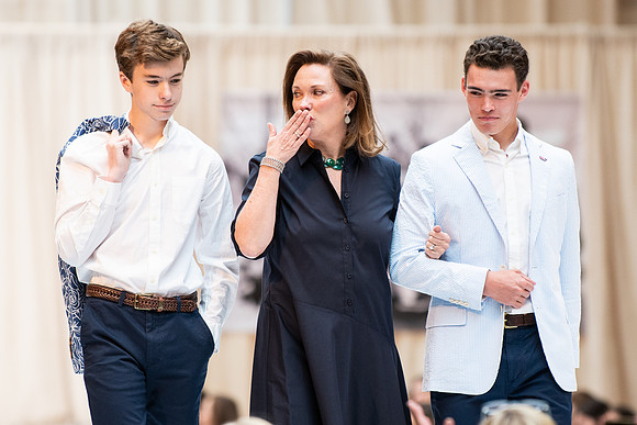 fashionshow19_runway_wkl_0653