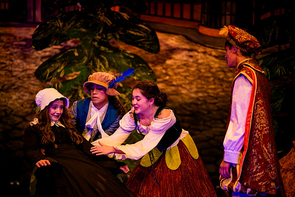 somethingrottenjr_musical24_ms_0408