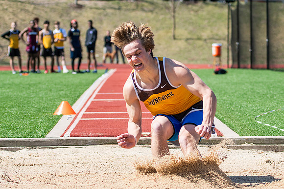 trackfield_2019-04-06_dburns_4524