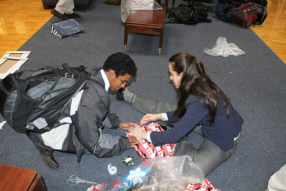 holiday_giftwrapping_us_3200
