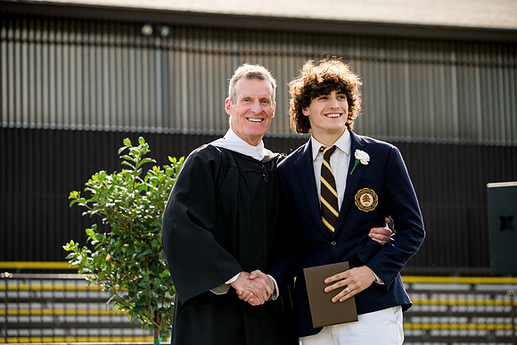 graduation22_diplomas_ah_0275