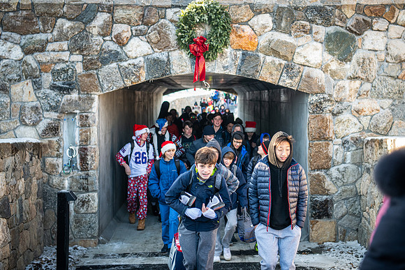 holiday19_bearcave_wkl_1535