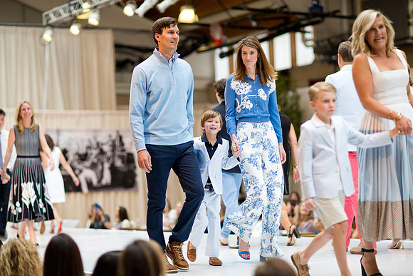 fashionshow19_runway_mk_0437