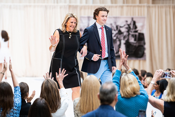 fashionshow19_runway_wkl_1014