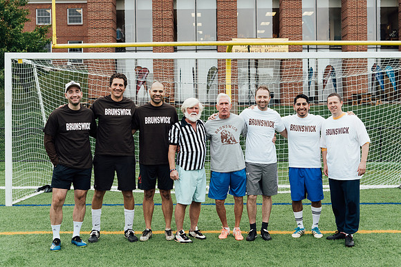 hc22_alumnisoccer_jk_0630