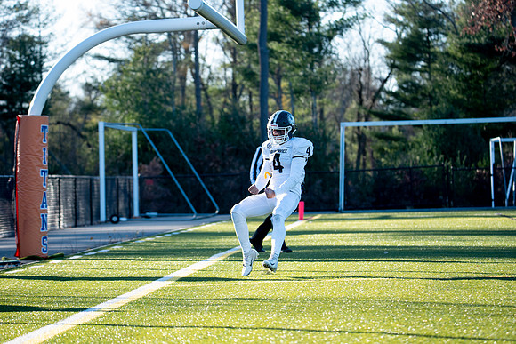 football_nepsac19_rmcc_5849