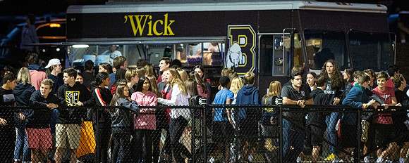 football_2019-09-27_wkl_8317