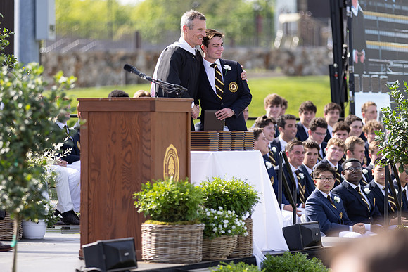 graduation22_diplomas_gh_0556
